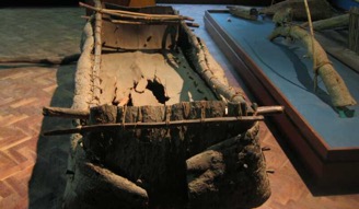 Ethnographic objects displayed on the floor in the Beit Gallery, photo by author, 5/25/15.